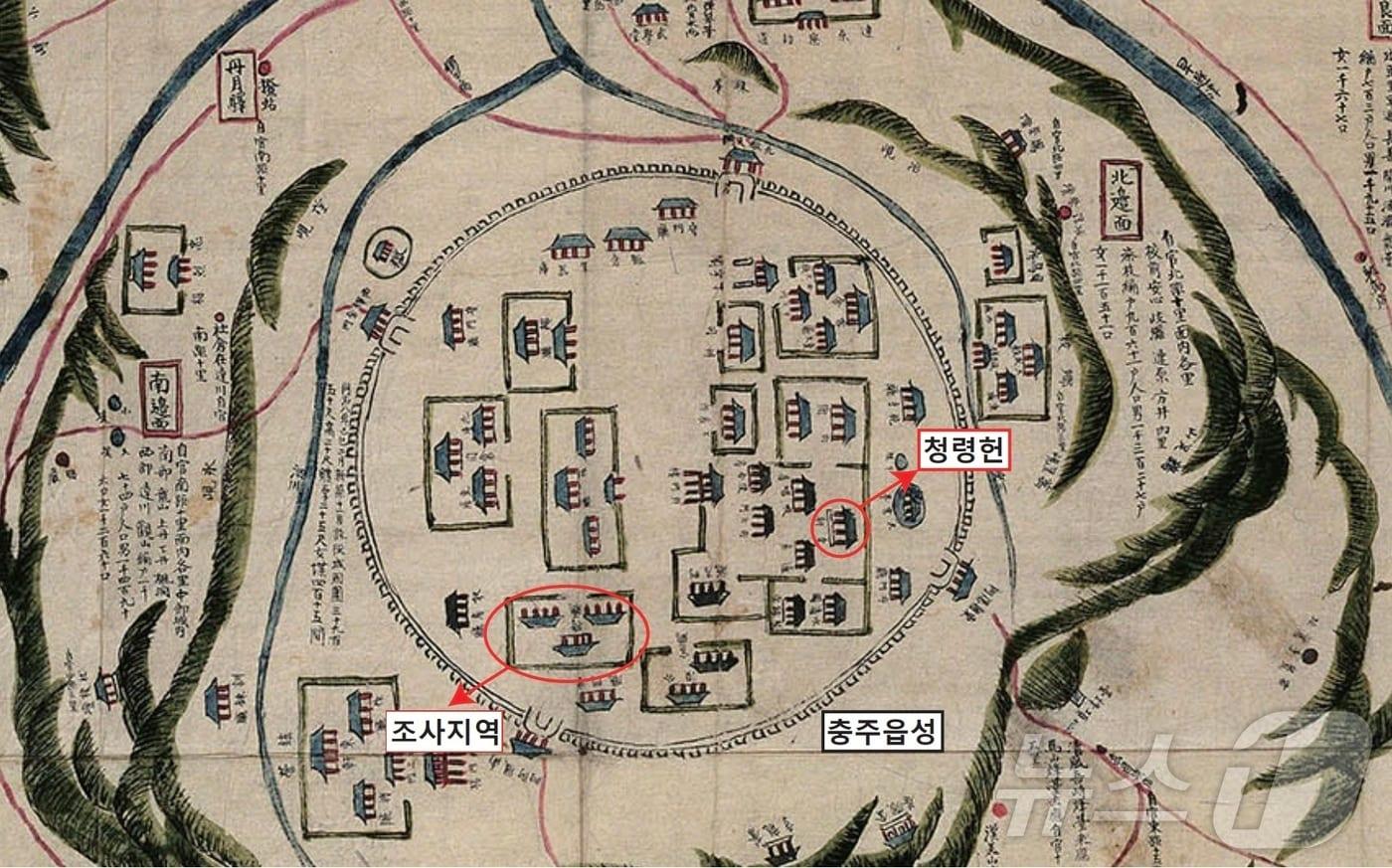 본문 이미지 -  임진왜란 때 불에 탄 충주사고(史庫)가 제대로 복원될지 관심이 집중되고 있다. 사진은 충주읍성 옛 지도.(국원문화재연구원 제공)2024.8.18/뉴스1