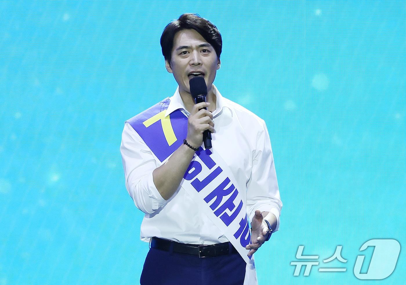 한준호 더불어민주당 최고위원 후보가 18일 오후 서울 송파구 KSPO DOME(올림픽체조경기장)에서 열린 제1차 정기전국당원대회에서 정견발표를 하고 있다. 2024.8.18/뉴스1 ⓒ News1 김민지 기자