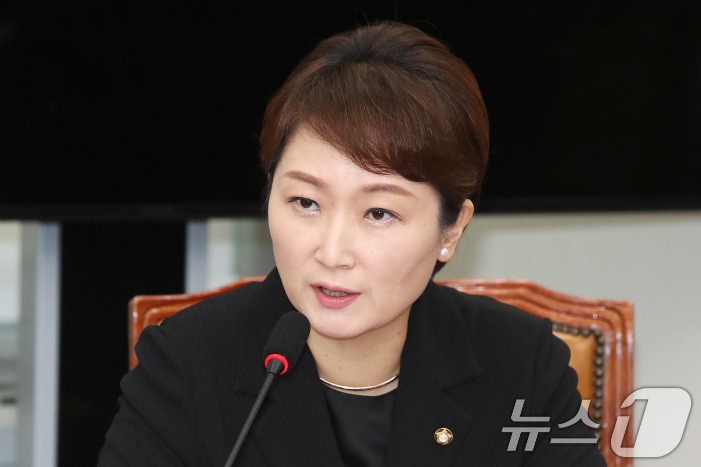 본문 이미지 - 이언주 더불어민주당 최고위원이 19일 오전 서울 여의도 국회에서 열린 최고위원회의에서 발언을 하고 있다. 2024.8.19/뉴스1 ⓒ News1 이광호 기자