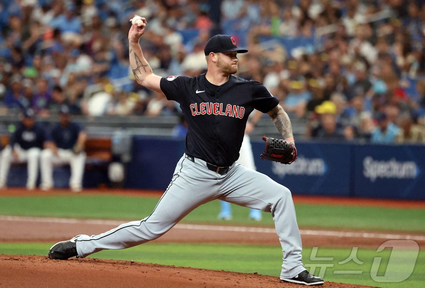 클리블랜드 가디언스 벤 라이블리가 2일 볼티모어 오리올스와의 경기에 선발 등판해 6이닝 4피안타(1피홈런) 1볼넷 4탈삼진 2실점으로 호투를 펼치며 시즌 10승째를 올렸다. ⓒ 로이터=뉴스1 ⓒ News1 원태성 기자