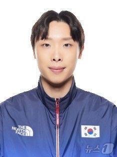 본문 이미지 - 펜싱 사브르 단체전 금메달 박상원 선수(양산시 제공)