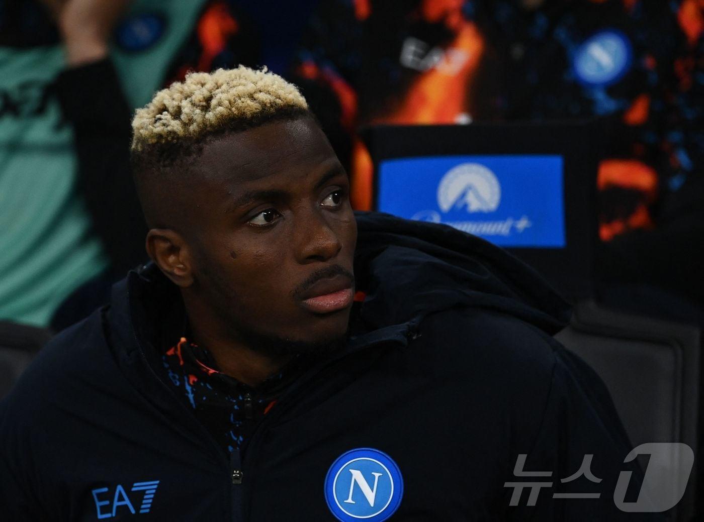 본문 이미지 - 로멜루 루카쿠의 합류로 빅터 오시멘(사진)이 나폴리를 떠날 가능성이 커졌다. ⓒ AFP=뉴스1