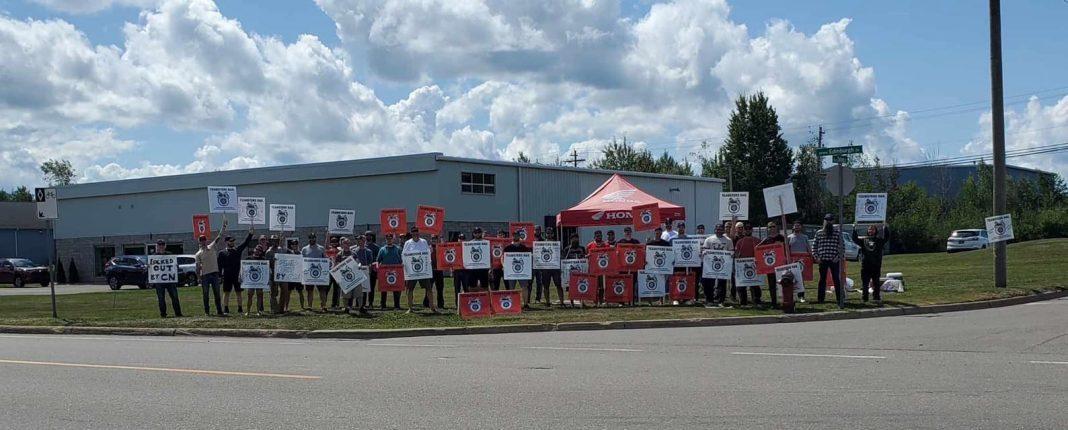 본문 이미지 - 캐나다 철도 노조&#40;Teamsters Canada Rail Conference&#41;가 수개월간 성의껏 협상을 진행했지만, 양측의 입장은 여전히 ​​크게 달랐으며, 캐나다 철도 노조&#40;CN&#41;와 캐나다 철도 노조 협의회&#40;CPKC&#41; 모두 8월22일 00:01에 파업을 시작했다. 2024.08.24/&lt;출처:TEAMSTERS CANADA 홈페이지&gt;
