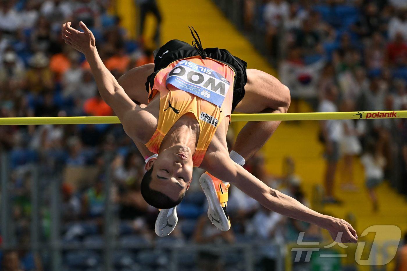 본문 이미지 - 폴란드서 열린 다이아몬드리그 남자 높이뛰기 4위에 오른 우상혁. ⓒ AFP=뉴스1