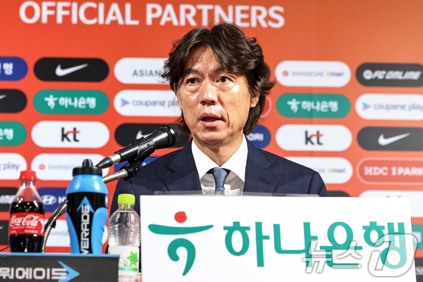 홍명보 대한민국 축구 국가대표팀 감독이 26일 오전 서울 종로구 축구회관에서 열린 '2026 북중미 월드컵 아시아지역 3차 예선 대표팀 소집 명단 발표 기자회견'에서 발언을 하고 있다.  2024.8.26/뉴스1 ⓒ News1 민경석 기자