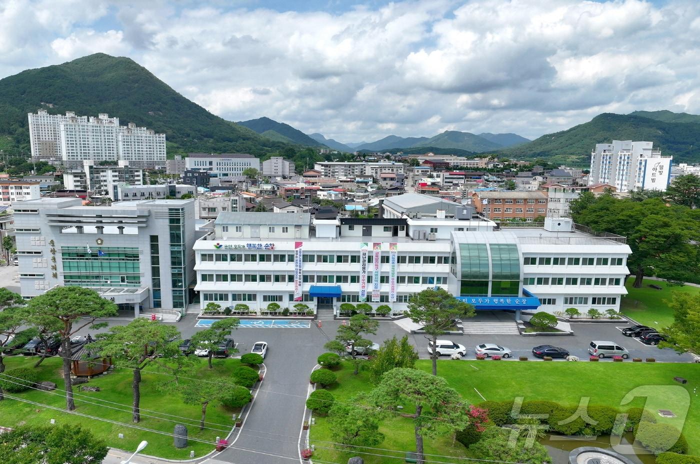 전북자치도 순창군청 전경&#40;순창군 제공&#41;/뉴스1