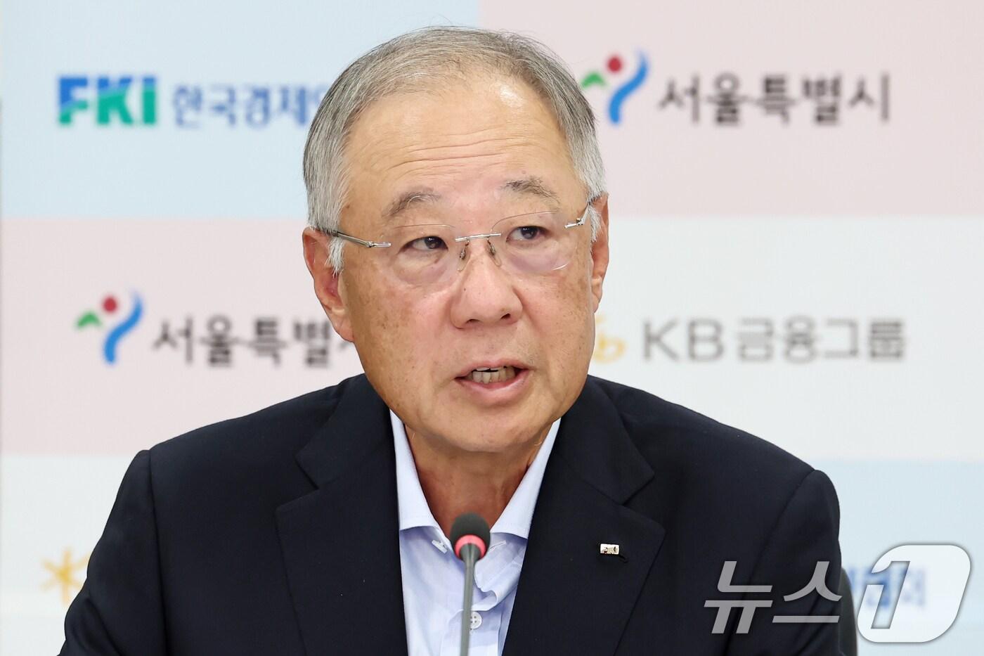 본문 이미지 - 류진 한국경제인협회 회장. 2024.8.26/뉴스1 ⓒ News1 민경석 기자