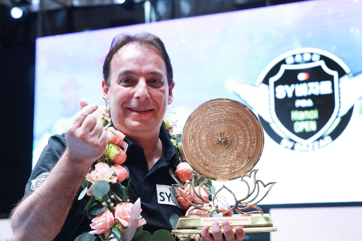 PBA 무대 첫 우승을 차지한 다니엘 산체스 (PBA 제공)