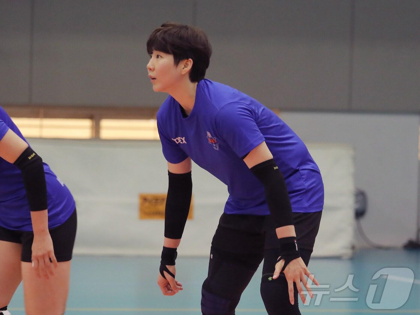 본문 이미지 - 일본 나고야에서 진행 중인 팀 전지훈련에 참가 중인 IBK기업은행 이소영. (IBK기업은행 제공)