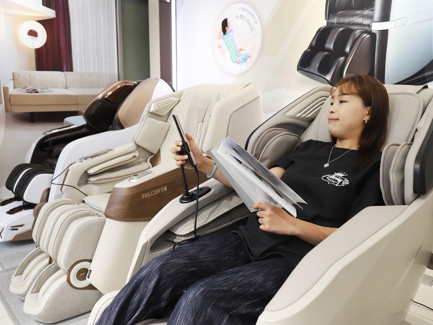 본문 이미지 - 롯데하이마트가 추석에 수요 높은 명절 가전을 할인 판매하는 9월 하이라이트 세일을 진행한다.&#40;롯데하이마트제공&#41;