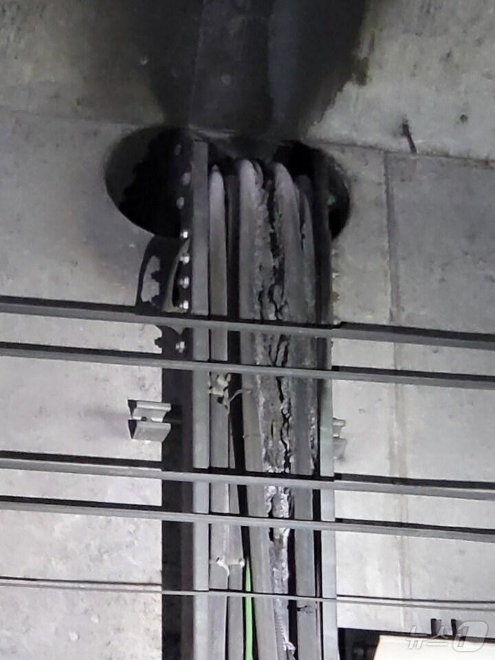 본문 이미지 - 화재 현장(인천소방본부 제공)/뉴스1