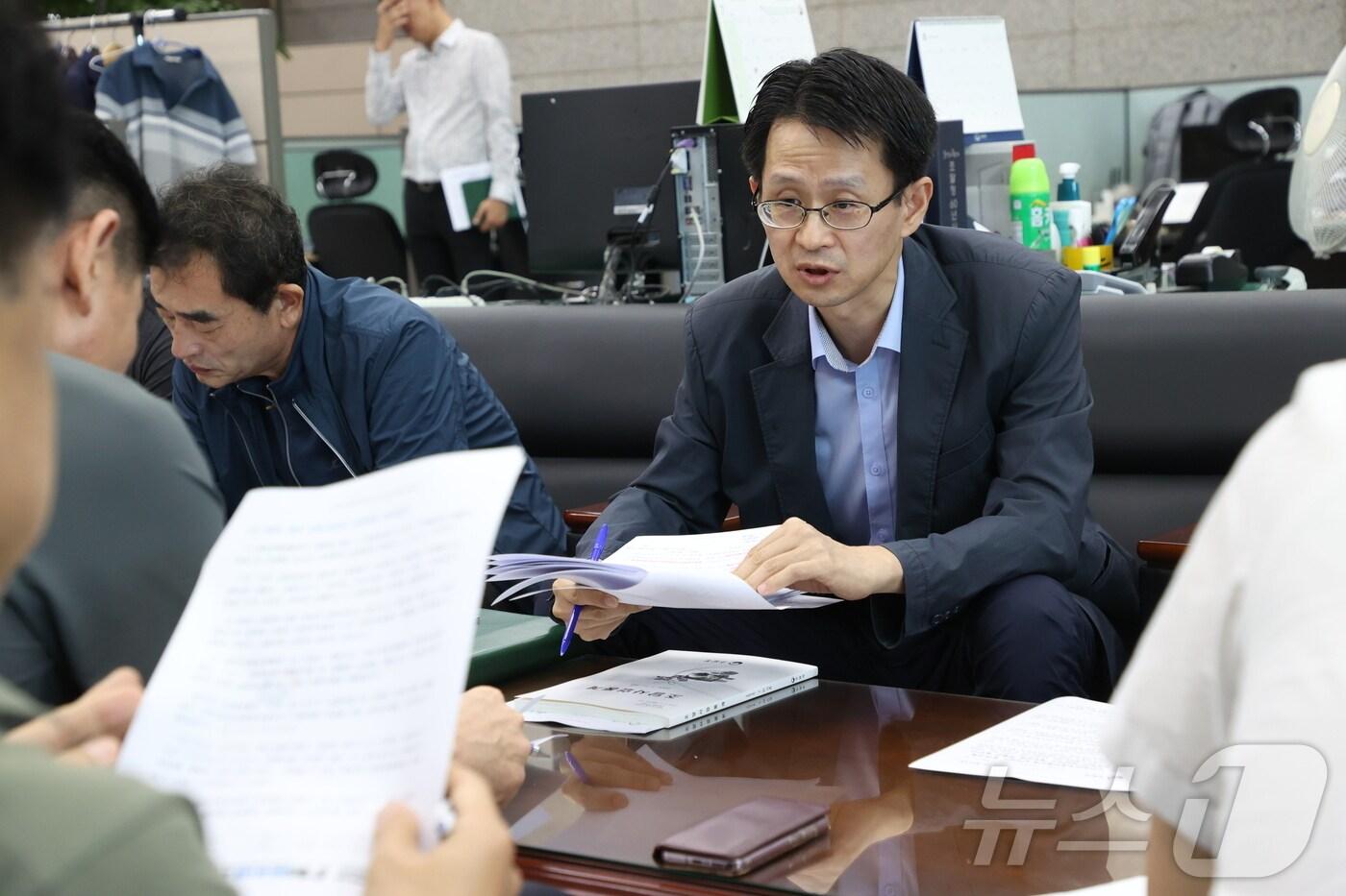 본문 이미지 - 백승보 조달청 차장이 정부대전청사에서 기자브리핑을 하고 있다.(조달청 제공)/뉴스1