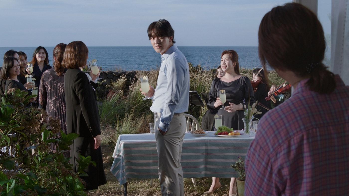 본문 이미지 - '여름이 끝날 무렵의 라트라비아타' 스틸 컷