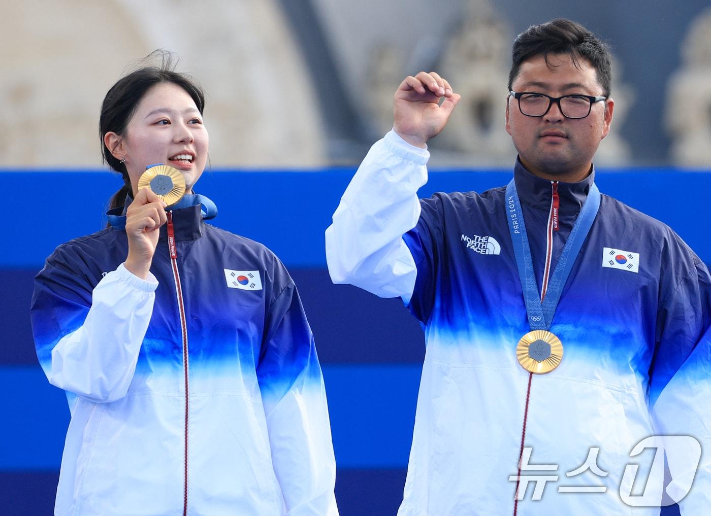 본문 이미지 - 대한민국 양궁 대표팀 김우진, 임시현 /뉴스1 ⓒ News1 박정호 기자