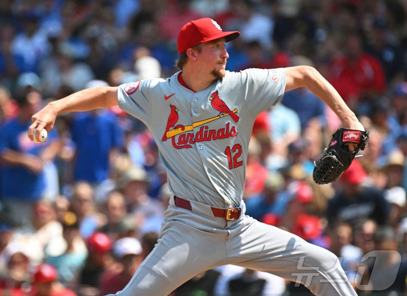 본문 이미지 - 세인트루이스 카디널스 에릭 페디가 8일 탬파베이 레이스와의 경기에 선발 등판해 5이닝 1실점으로 호투하며 시즌 8승째를 거뒀다.ⓒ AFP=뉴스1