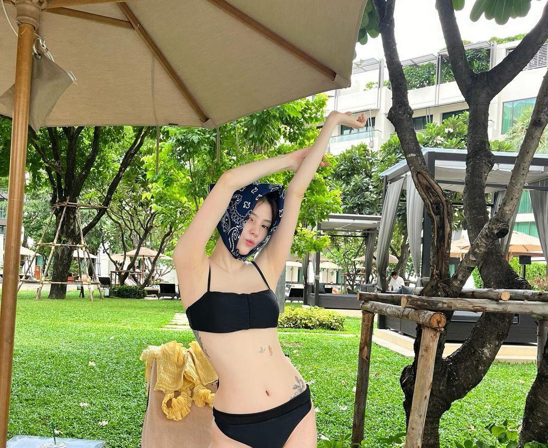 본문 이미지 - 한소희 SNS