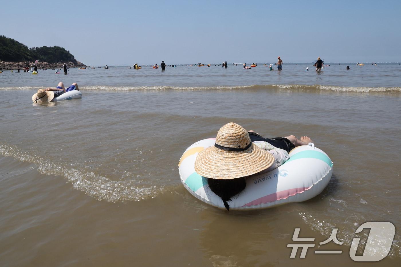 본문 이미지 - 인천 을왕리해수욕장 2024.8.4 ⓒ 뉴스1 신웅수 기자