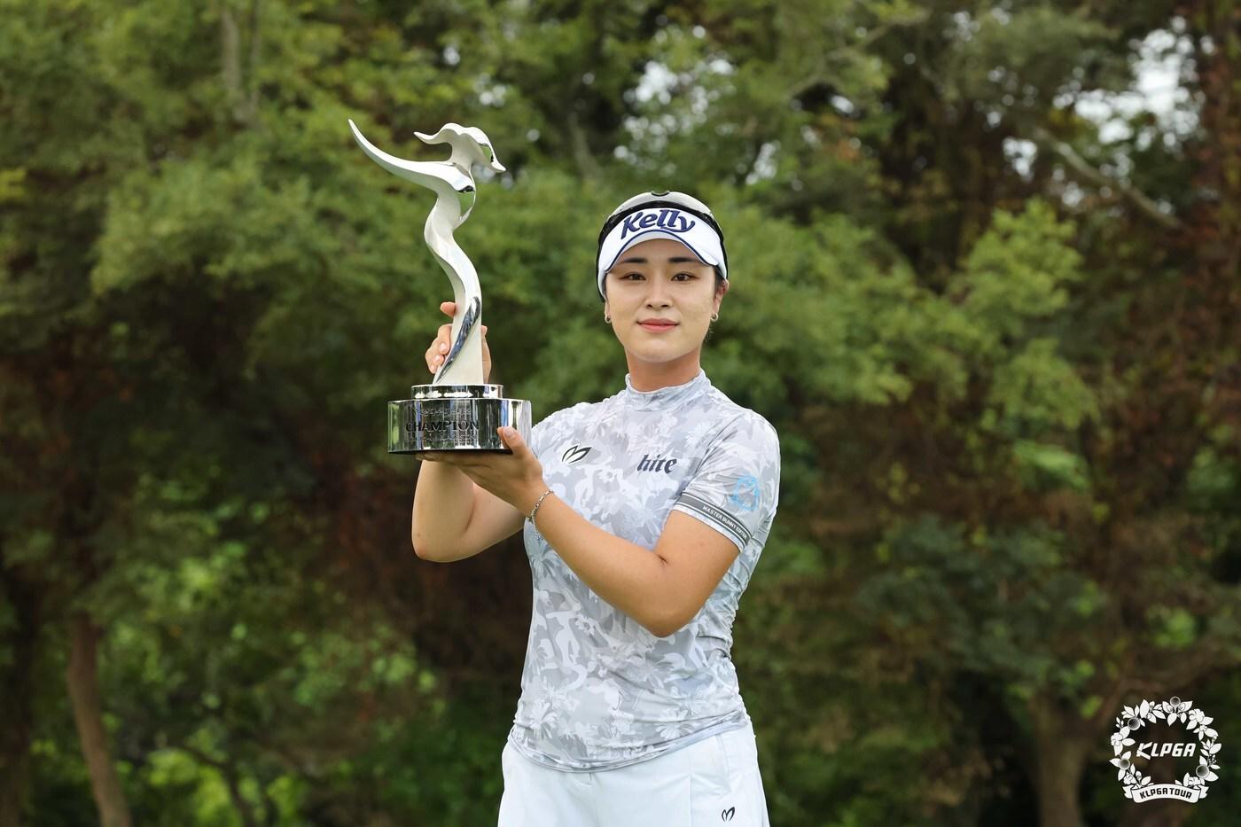 KLPGA투어 제주삼다수 마스터스에서 우승을 차지한 윤이나.. (KLPGA 제공) 2024.8.4/뉴스1 ⓒ News1 박지혜 기자