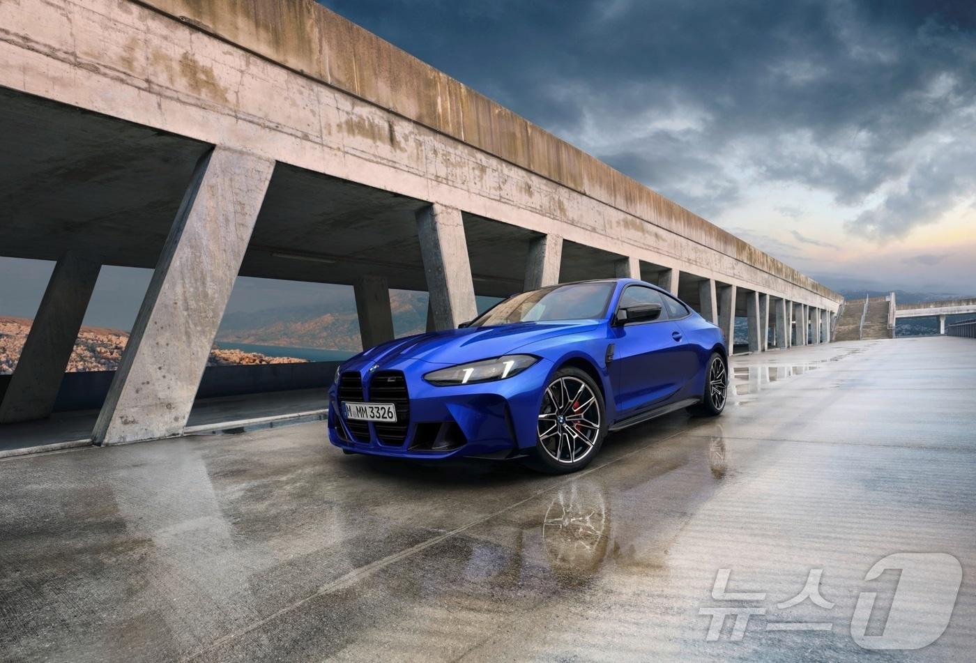 BMW 뉴 M4 컴페티션 M xDrive 쿠페