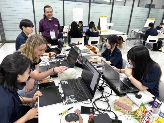 본문 이미지 - ‘전주 글로벌 게임 잼 2024’가 지난 4일 전주대학교에서 개막했다.&#40;전주대 제공&#41;/뉴스1