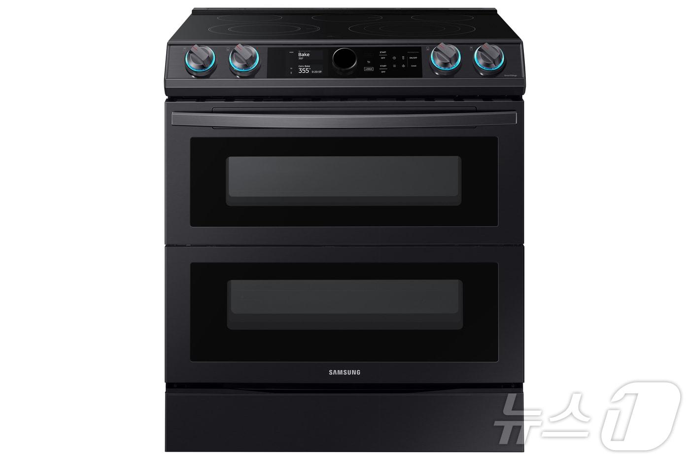 삼성전자의 전기레인지인 '슬라이드인(Slide-In) 라디언트 레인지'(삼성전자 제공)