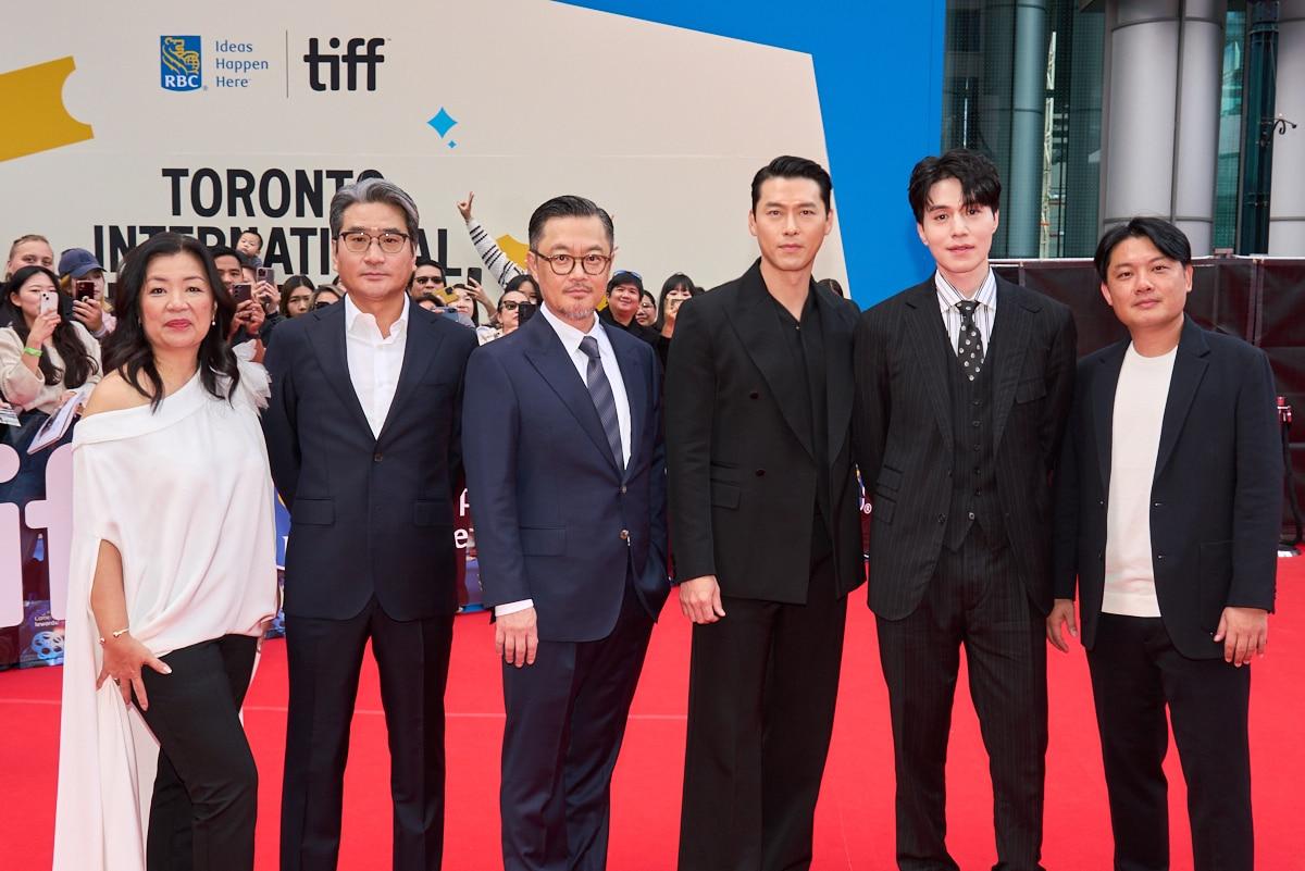 본문 이미지 - 제49회 토론토국제영화제에 참석한 '하얼빈' 현빈, 이동욱(CJ ENM 제공)