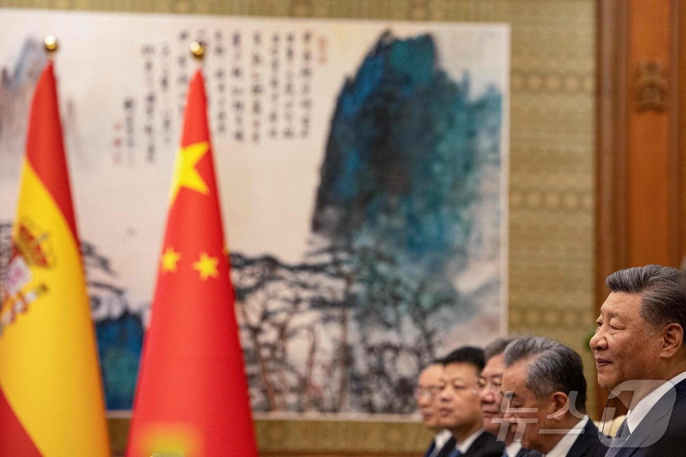 시진핑, 스페인 총리와 회담 