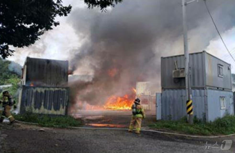 본문 이미지 - 화재 현장 사진. 경기도소방재난본부 제공./