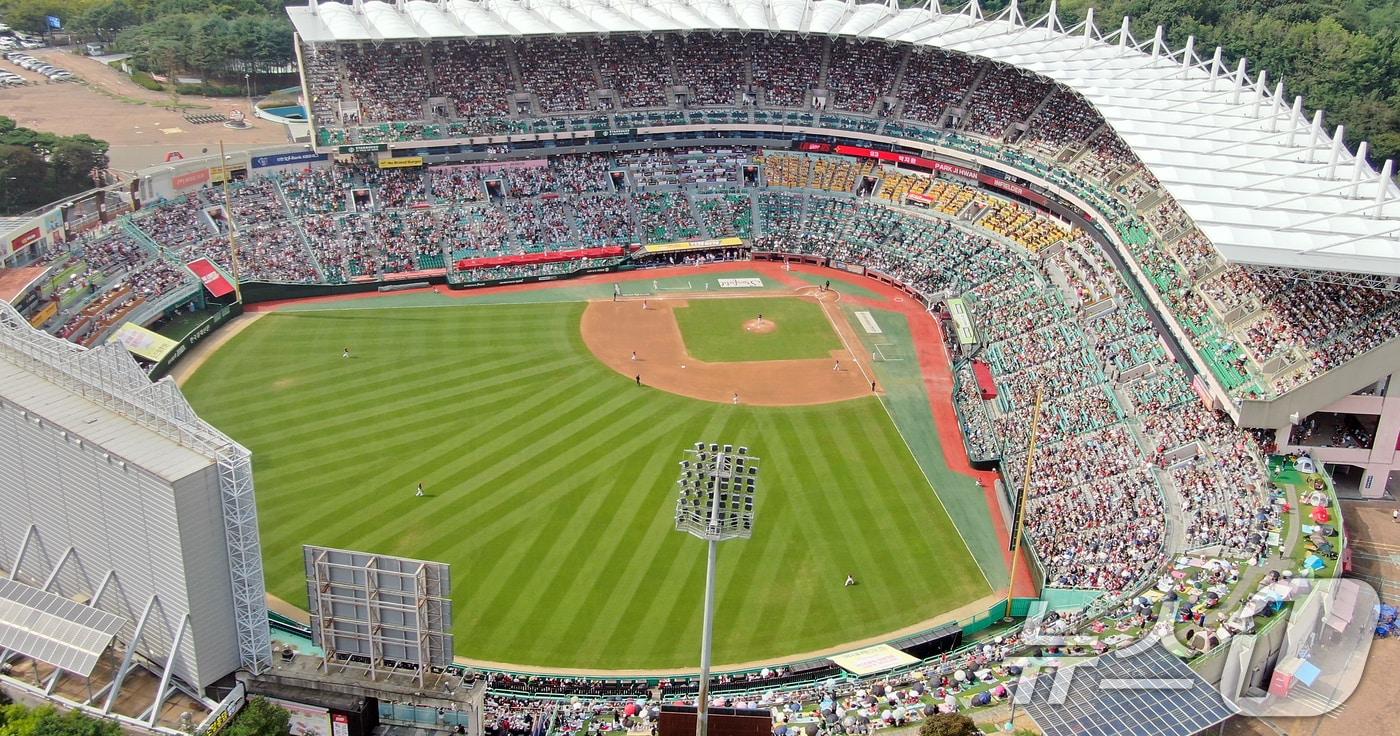 지난해 사상 최초로 1000만 관중을 돌파했던 KBO리그. /뉴스1 DB ⓒ News1 김진환 기자