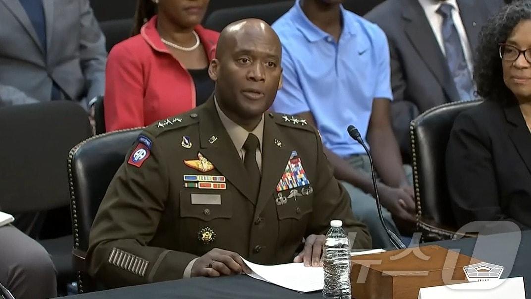 본문 이미지 - 자바에르 T. 브런슨 한미연합사령관 지명자가 17일(현지시간) 워싱턴DC 미 연방 상원의회 군사위원회에서 열린 인준 청문회에서 발언하고 있다. <미국 국방부 홈페이지 캡처>