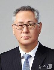 본문 이미지 - 남우동 제9대 강원대병원장.(강원대병원 제공)