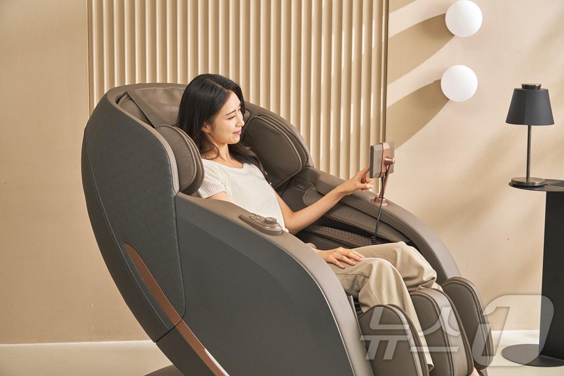 본문 이미지 - 코지마의 실속형 안마의자 신제품 '아르코'.(코지마 제공)