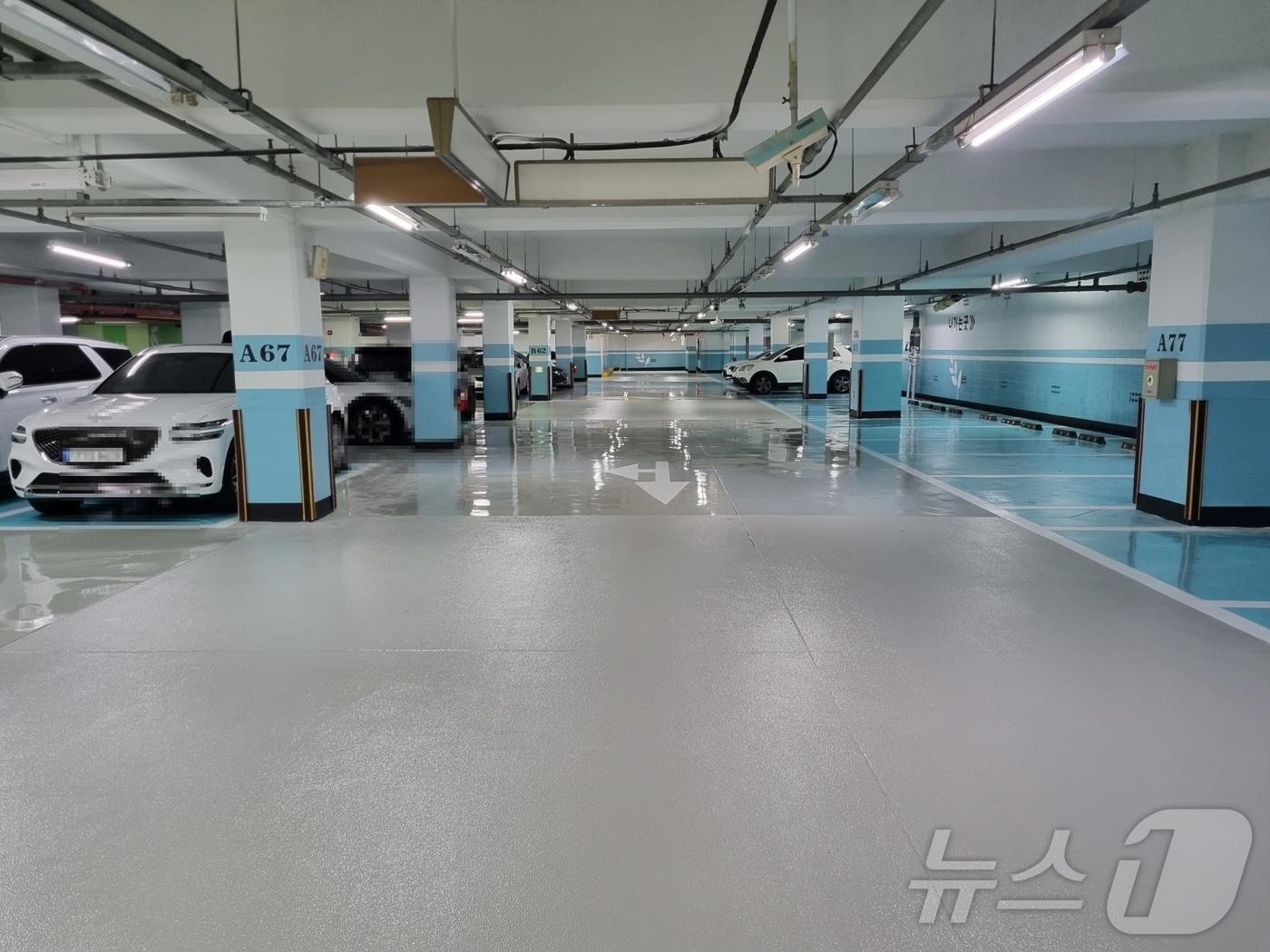 본문 이미지 - 용인시의 한 공동주택 지하주차장의 모습.(용인시 제공)