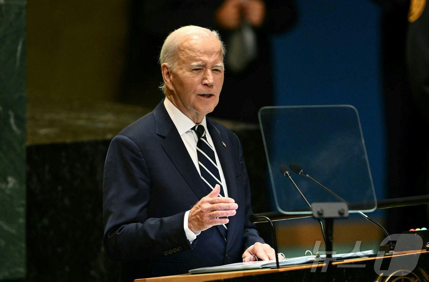 본문 이미지 - 조 바이든 미국 대통령이 24일 뉴욕 유엔본부에서 개막한 제 79차 유엔 총회에서 기조 연설을 하고 있다. 30일까지 1주일간 지속되는 고위급 주간 동안 각 회원국 정상 등 대표들이 기조 연설하는 등 일반 토의를 진행한다. 2024.09.25 ⓒ AFP=뉴스1 ⓒ News1 김지완기자