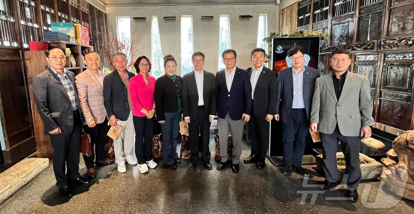 중국 징저우시를 방문한 강릉시 대표단.(강릉시 제공) 2024.9.25/뉴스1