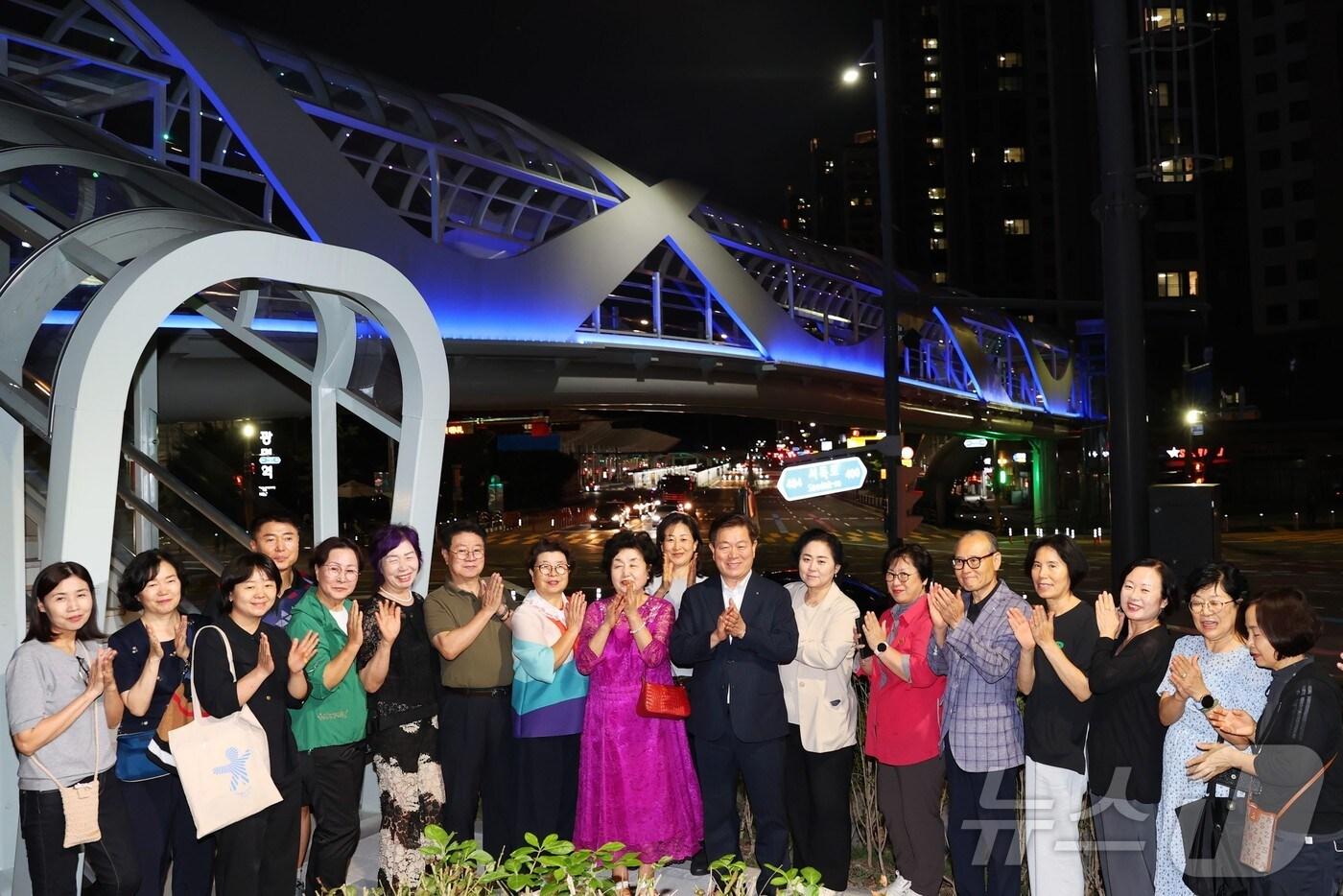 본문 이미지 - 보도육교 준공.(광명시 제공)