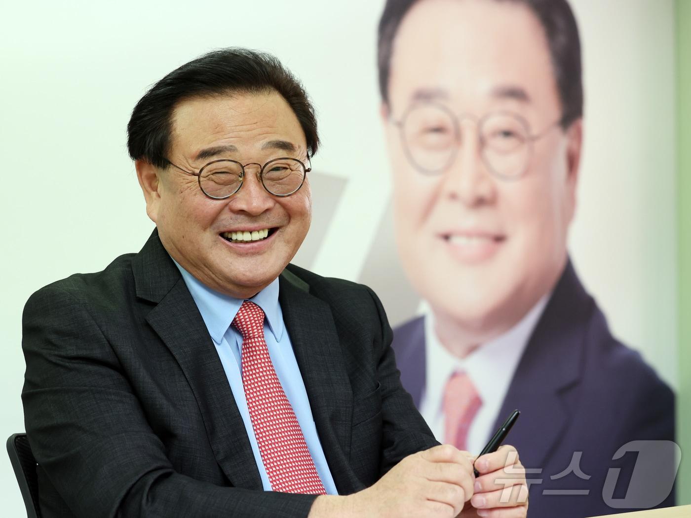 본문 이미지 - 조전혁 서울시 교육감 보궐선거 보수 단일 후보가 26일 서울 종로구에 위치한 선거사무소에서 뉴스1과 인터뷰를 하고 있다. 2024.9.26/뉴스1 ⓒ News1 황기선 기자