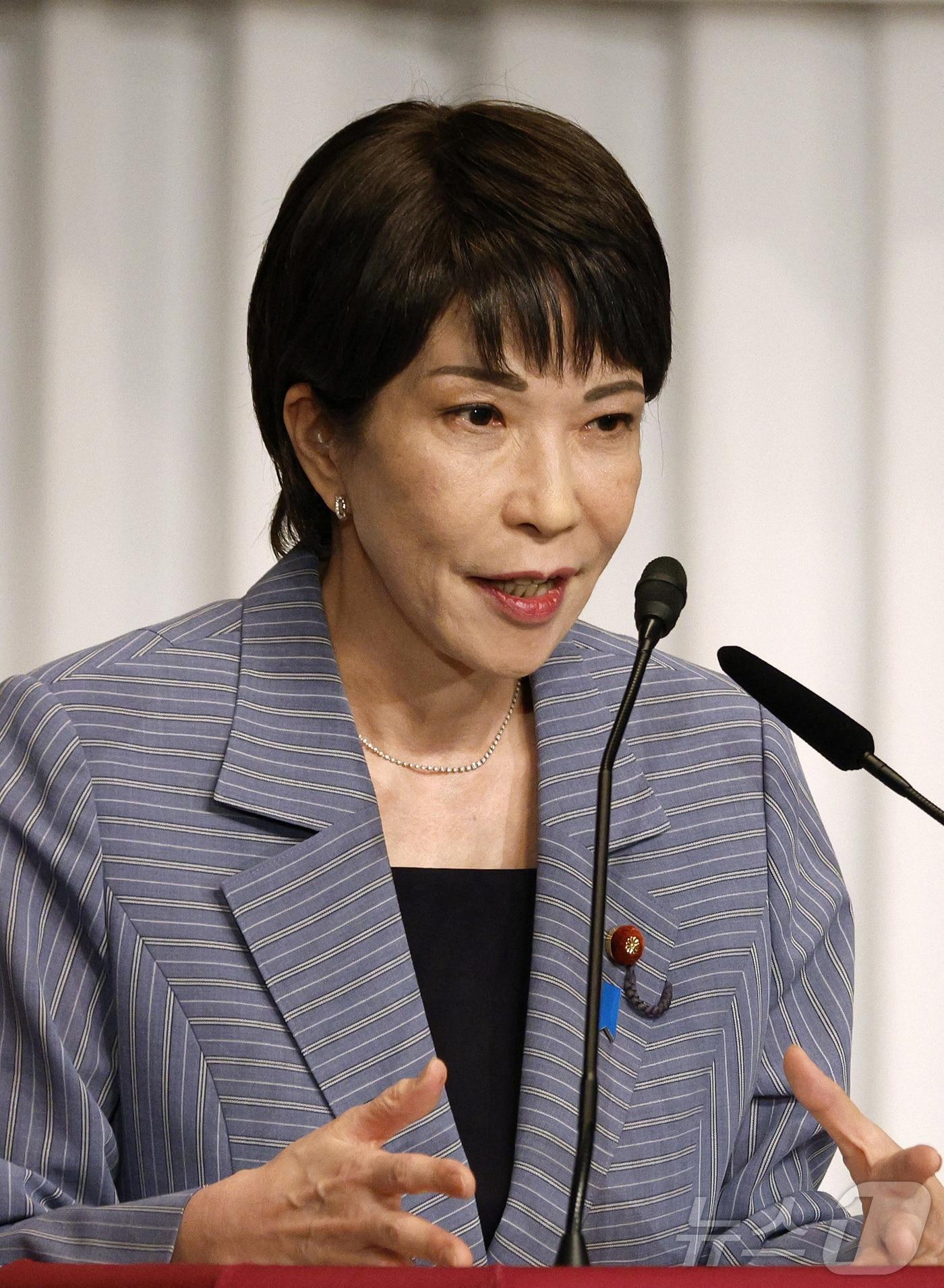 본문 이미지 - 13일 일본 자민당 본부에서 다카이치 사나에 경제안보상이 연설하고 있다. 2024.09.13/ ⓒ 로이터=뉴스1 ⓒ News1 권진영 기자