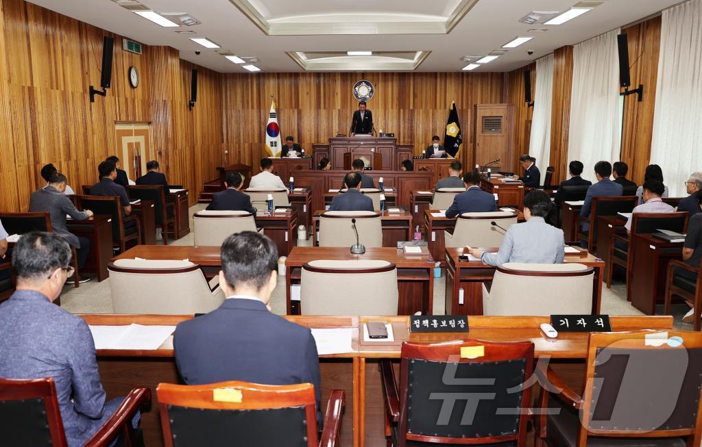 본문 이미지 - 충북 영동군의회 임시회 장면.&#40;자료사진&#41;/뉴스1