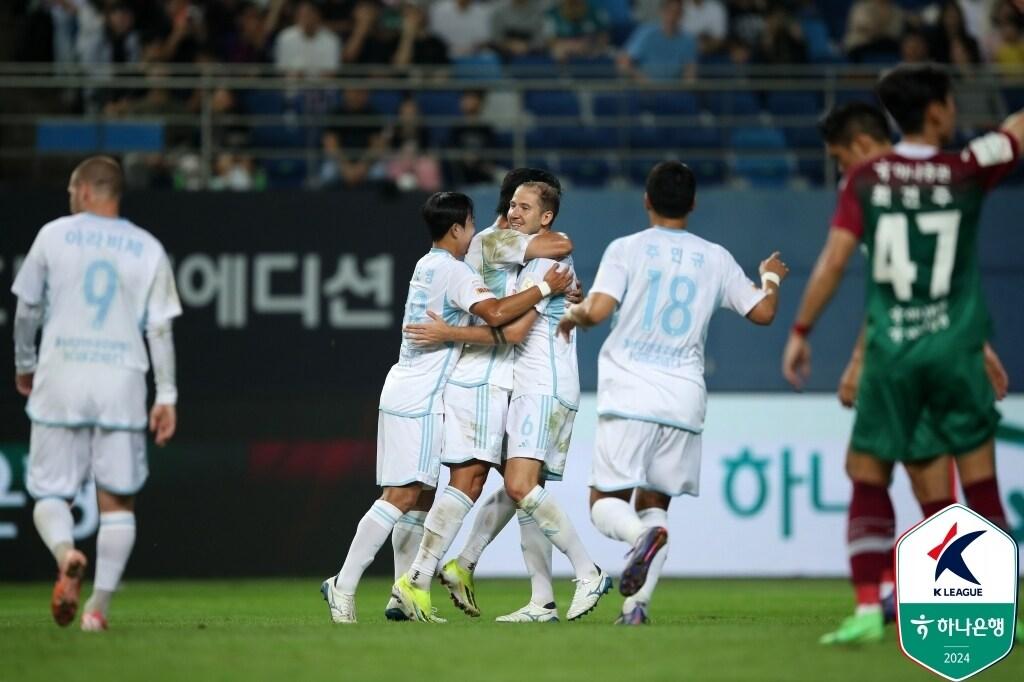 본문 이미지 - 울산이 대전을 1-0으로 꺾었다.(한국프로축구연맹 제공)