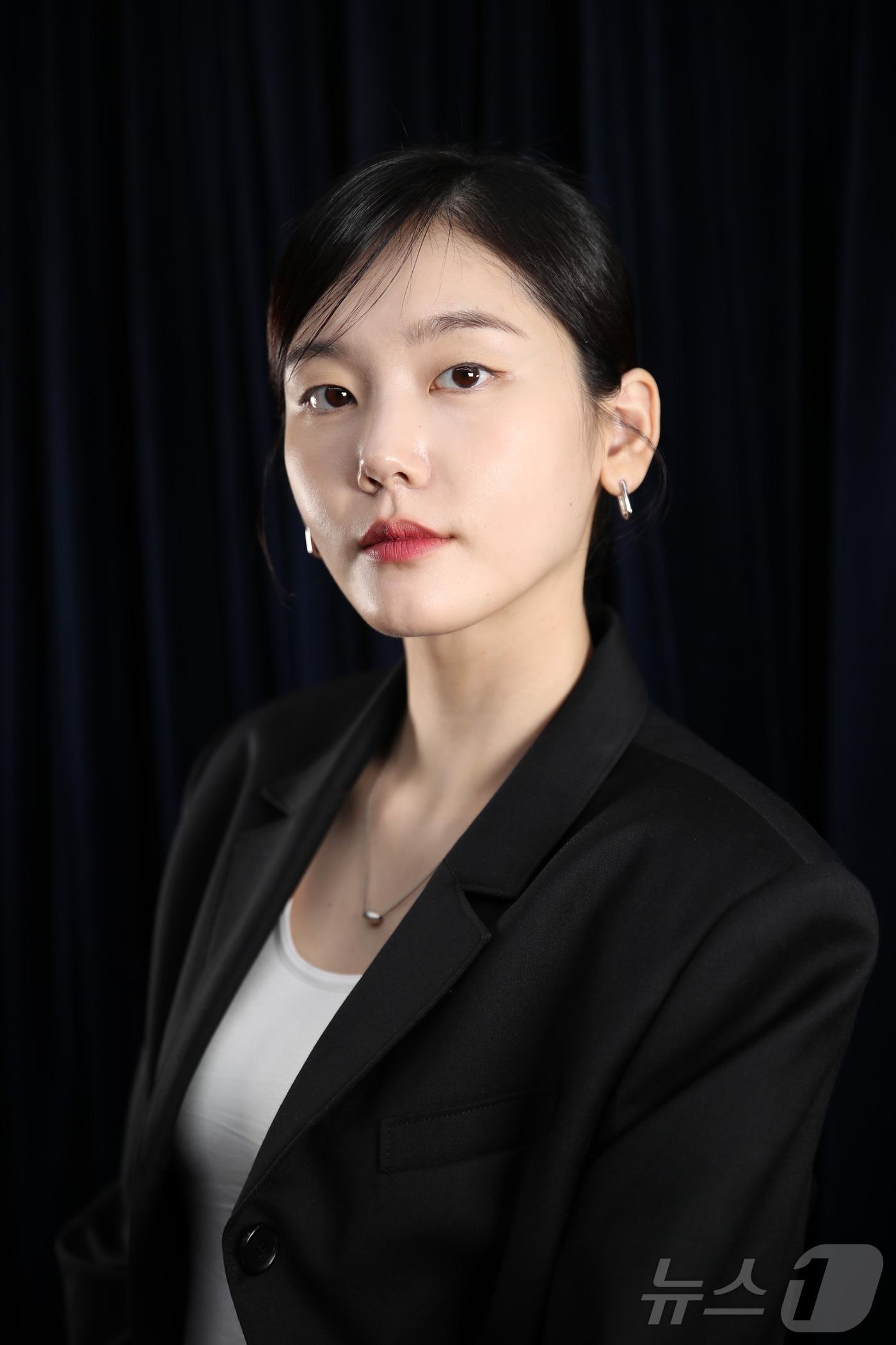 본문 이미지 - 배우 심소영이 27일 서울 종로구 뉴스1에서 열린 인터뷰에 앞서 포즈를 취하고 있다. 2024.9.27/뉴스1 ⓒ News1 권현진 기자