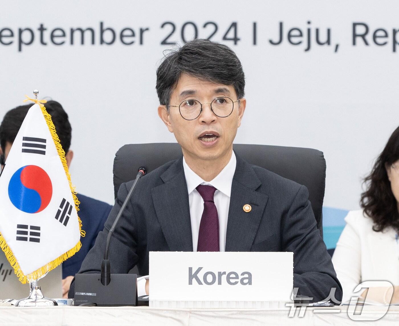 본문 이미지 - 김완섭 환경부 장관 ⓒ News1 송원영 기자