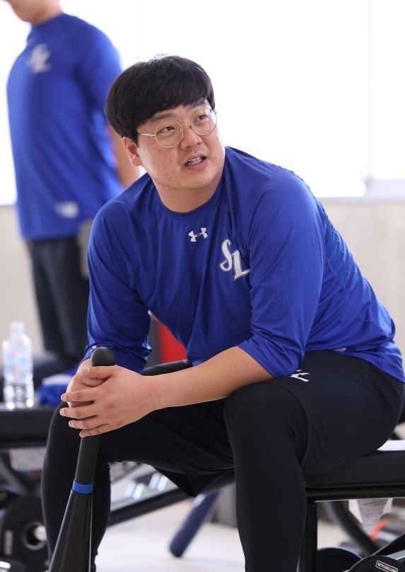 본문 이미지 - 삼성 라이온즈에서 뛰었던 이민호 (삼성 제공)