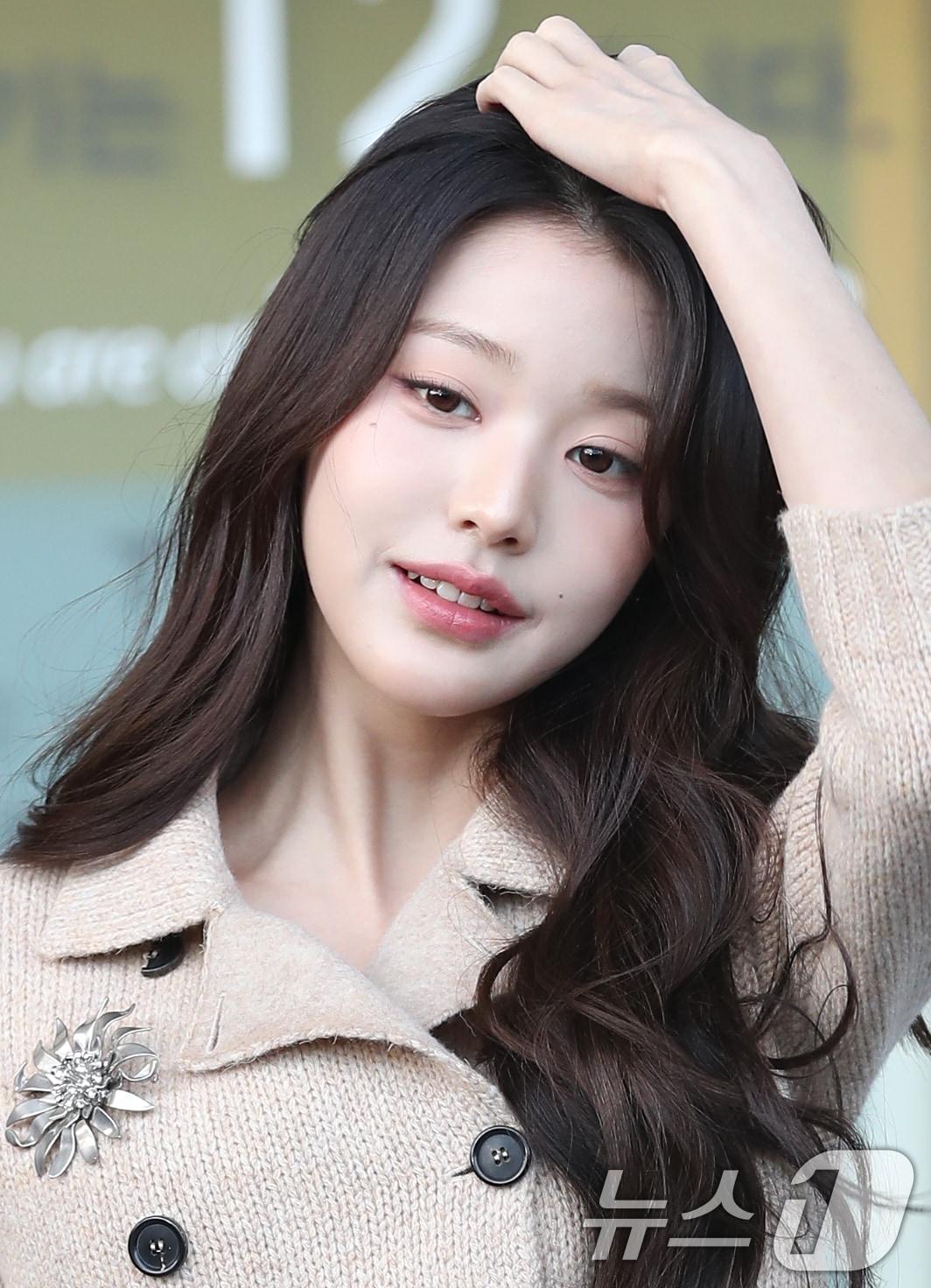 본문 이미지 - 아이브 장원영이 눈부신 미모를 자랑했다. ⓒ News1 권현진 기자