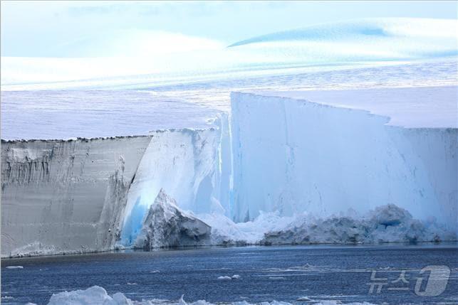 본문 이미지 - 남극 파인아일랜드 빙하(해양수산부 제공)