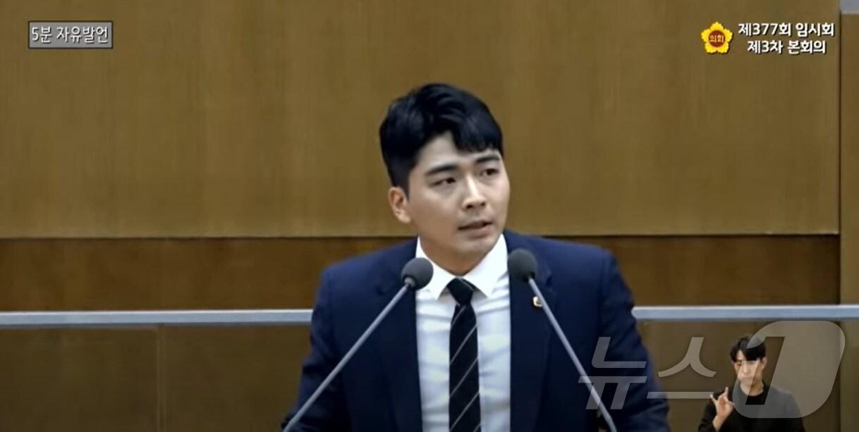 본문 이미지 - 경기도의회 정동혁 의원(민주·고양3)이 4일 5분 자유발언을 통해 “고양시로 달려가서 시민들을 만나야 한다”고 김동연 경기도지사에게 주문했다.(경기도의회 생중계)/