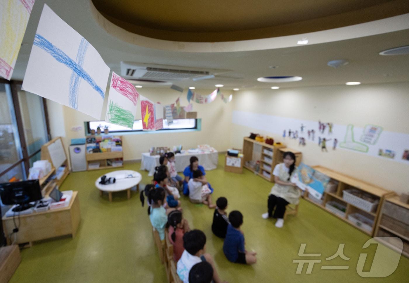 어린이집에서 어린이들이 수업을 듣고 있다. (사진은 기사 내용과 무관함). /뉴스1 ⓒ News1 이재명 기자