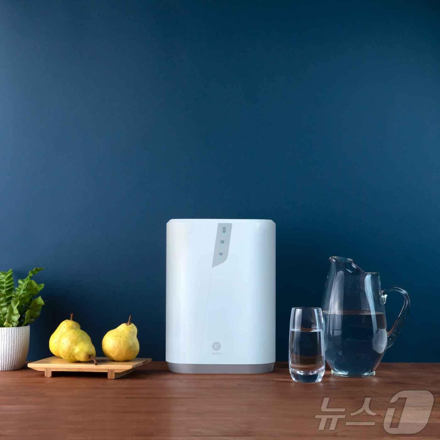 본문 이미지 - 한국암웨이가 새롭게 선보인 '이스프링' 정수기(한국암웨이 제공)