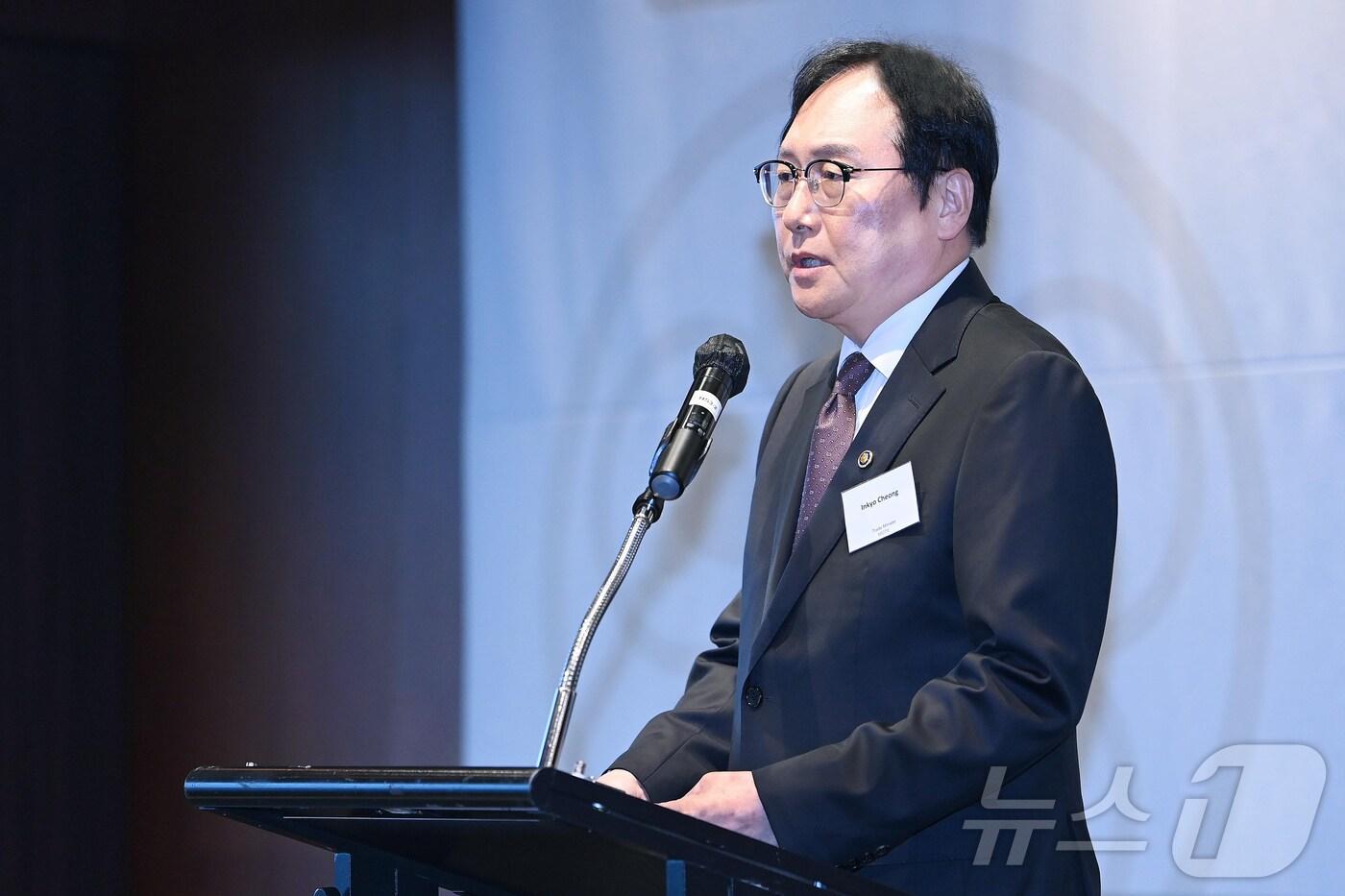 본문 이미지 - 정인교 산업통상자원부 통상교섭본부장이 지난 4일 한미일 경영인 대화에 참석해 인사말을 하고 있다. (산업통상자원부 제공) /뉴스1