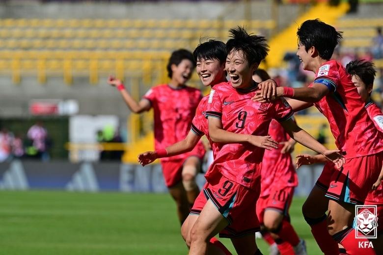 본문 이미지 - U20 여자 축구대표팀이 FIFA U20 여자 월드컵 16강에 진출했다. (대한축구협회 제공)